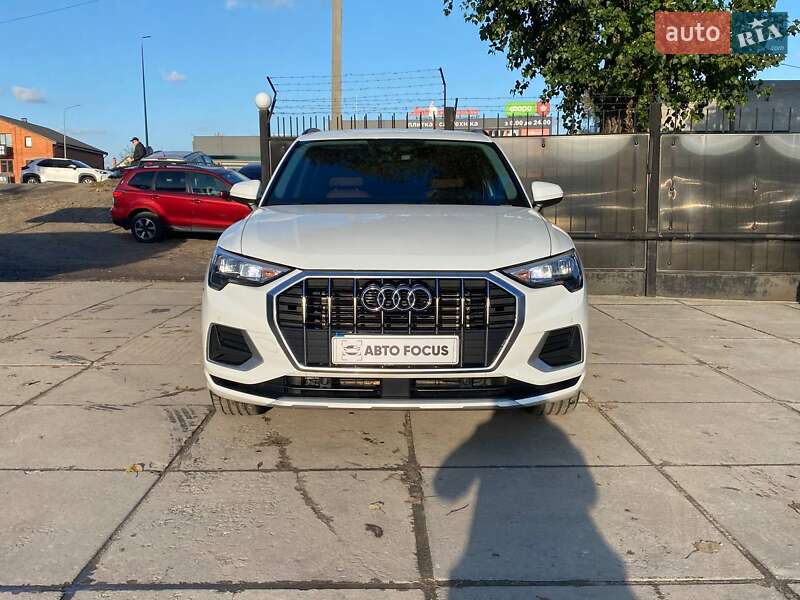 Позашляховик / Кросовер Audi Q3 2022 в Києві фото 2 Позашляховик / Кросовер Audi Q3 2022 в Києві