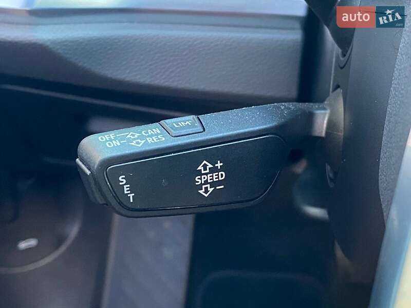 Позашляховик / Кросовер Audi Q3 2022 в Києві фото 23 Позашляховик / Кросовер Audi Q3 2022 в Києві