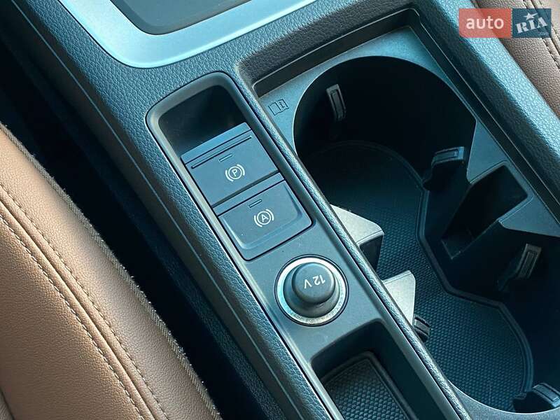 Позашляховик / Кросовер Audi Q3 2022 в Києві фото 21 Позашляховик / Кросовер Audi Q3 2022 в Києві