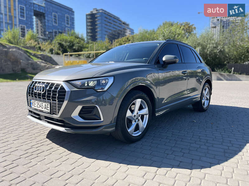 Позашляховик / Кросовер Audi Q3 2019 в Дніпрі фото 6 Позашляховик / Кросовер Audi Q3 2019 в Дніпрі