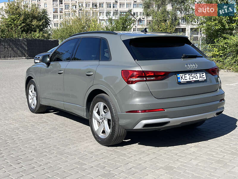 Позашляховик / Кросовер Audi Q3 2019 в Дніпрі фото 5 Позашляховик / Кросовер Audi Q3 2019 в Дніпрі