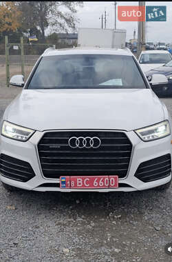 Позашляховик / Кросовер Audi Q3 2017 в Рівному