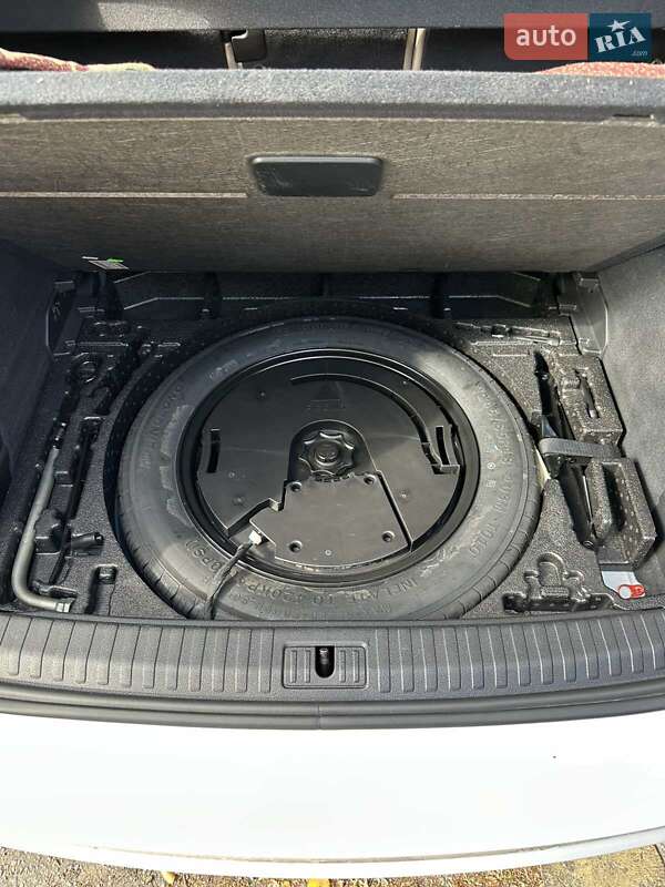 Внедорожник / Кроссовер Audi Q3 2019 в Харькове