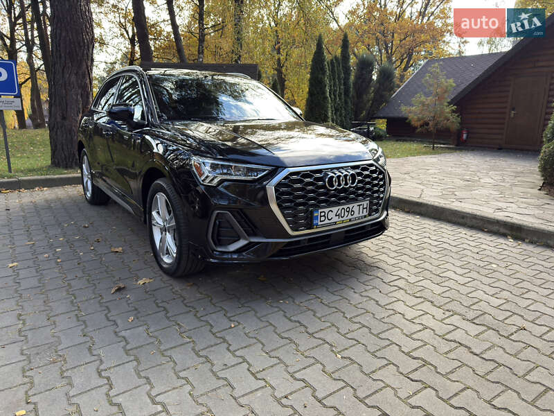 Позашляховик / Кросовер Audi Q3 2022 в Львові фото 8 Позашляховик / Кросовер Audi Q3 2022 в Львові