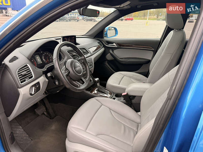 Внедорожник / Кроссовер Audi Q3 2015 в Львове