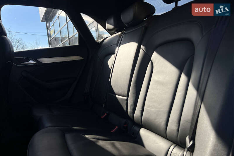 Внедорожник / Кроссовер Audi Q3 2018 в Ивано-Франковске