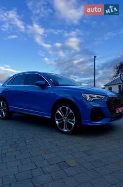Позашляховик / Кросовер Audi Q3 2019 в Львові