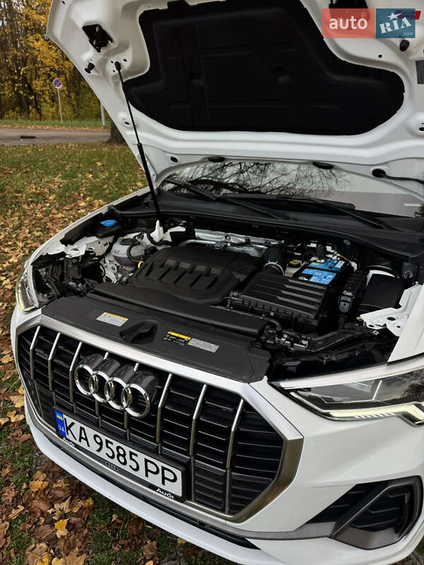 Позашляховик / Кросовер Audi Q3 2023 в Києві