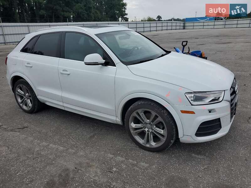 Позашляховик / Кросовер Audi Q3 2016 в Чернівцях