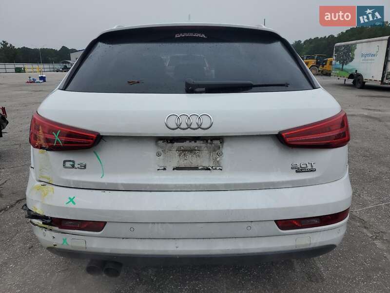 Позашляховик / Кросовер Audi Q3 2016 в Чернівцях