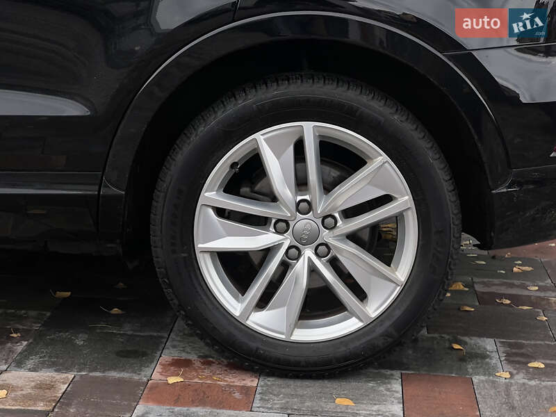 Позашляховик / Кросовер Audi Q3 2016 в Києві фото 9 Позашляховик / Кросовер Audi Q3 2016 в Києві