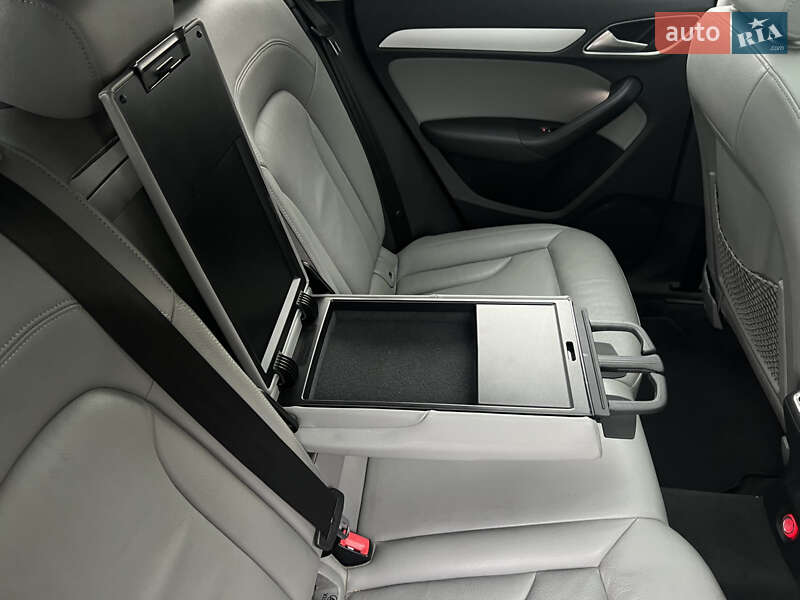 Позашляховик / Кросовер Audi Q3 2016 в Києві фото 22 Позашляховик / Кросовер Audi Q3 2016 в Києві
