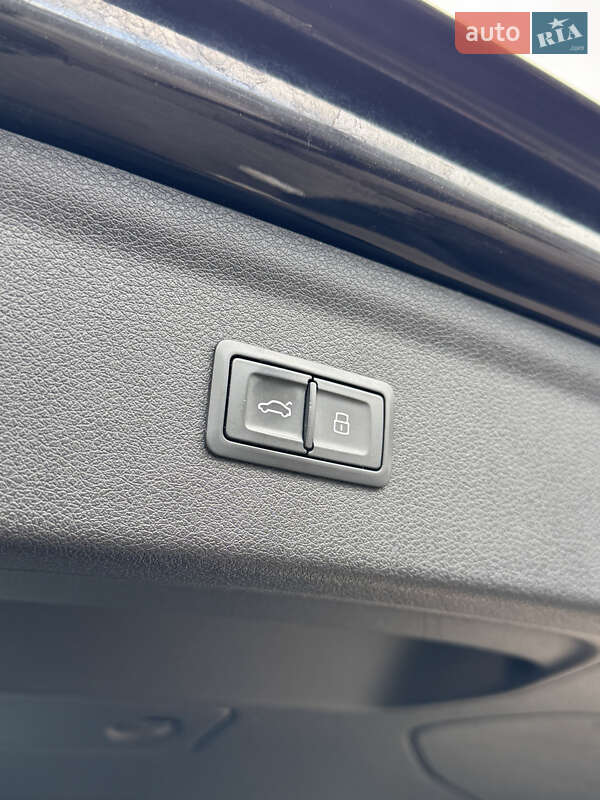 Позашляховик / Кросовер Audi Q3 2018 в Сумах фото 17 Позашляховик / Кросовер Audi Q3 2018 в Сумах