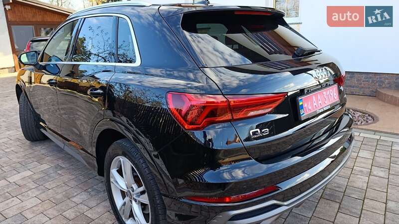 Внедорожник / Кроссовер Audi Q3 2019 в Стрые