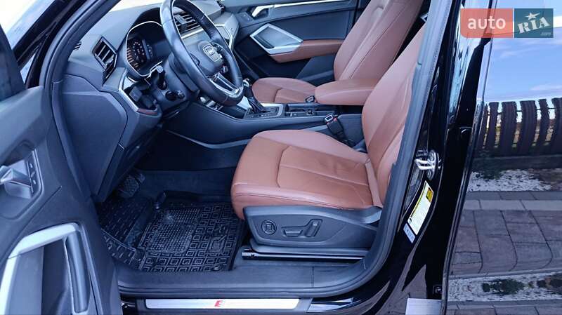 Внедорожник / Кроссовер Audi Q3 2019 в Стрые