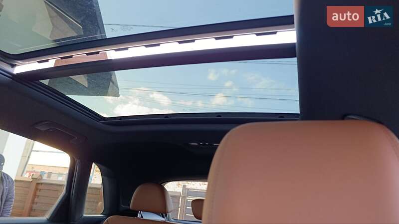 Внедорожник / Кроссовер Audi Q3 2019 в Стрые