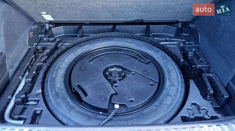 Внедорожник / Кроссовер Audi Q3 2019 в Стрые