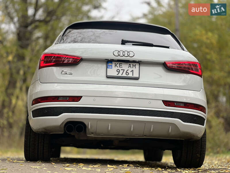 Внедорожник / Кроссовер Audi Q3 2018 в Днепре