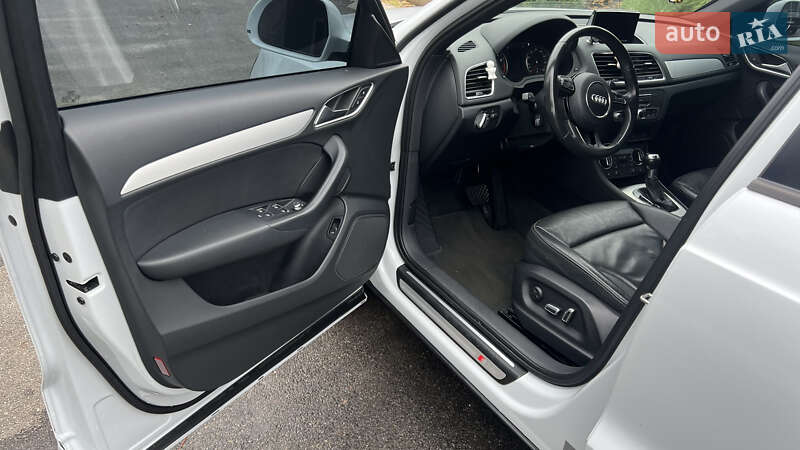 Внедорожник / Кроссовер Audi Q3 2018 в Днепре