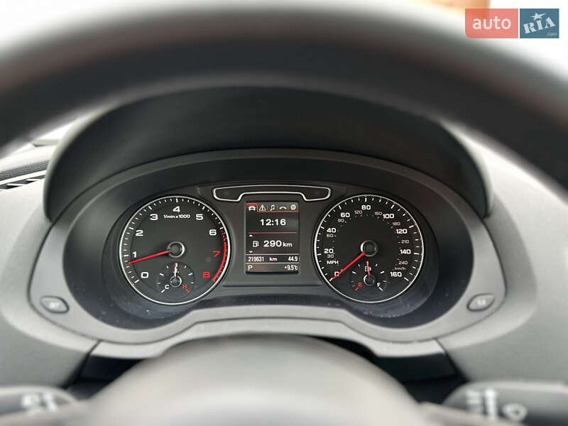 Позашляховик / Кросовер Audi Q3 2014 в Ужгороді фото 43 Позашляховик / Кросовер Audi Q3 2014 в Ужгороді