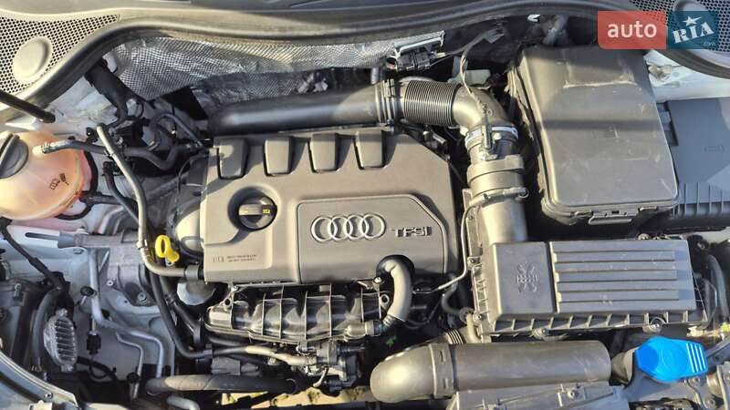 Внедорожник / Кроссовер Audi Q3 2016 в Луцке