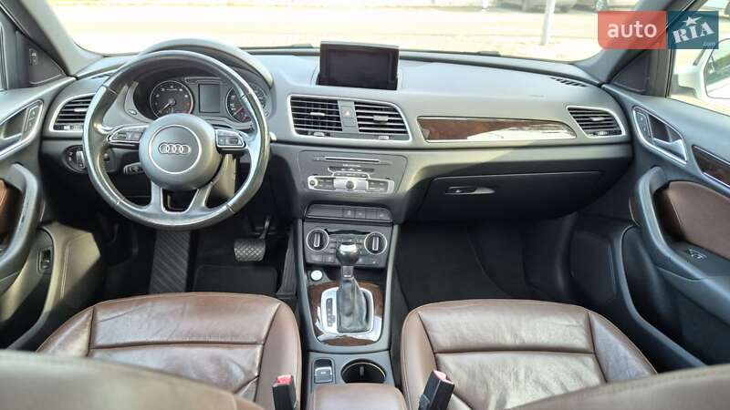 Внедорожник / Кроссовер Audi Q3 2016 в Луцке