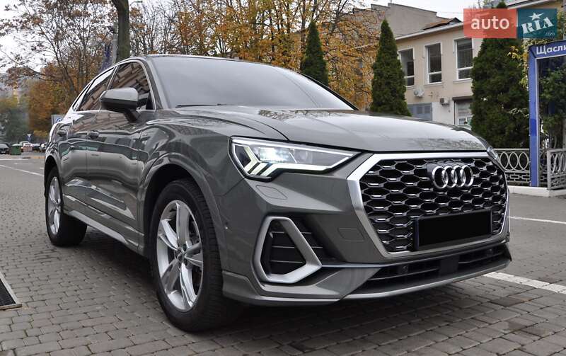 Внедорожник / Кроссовер Audi Q3 2020 в Одессе