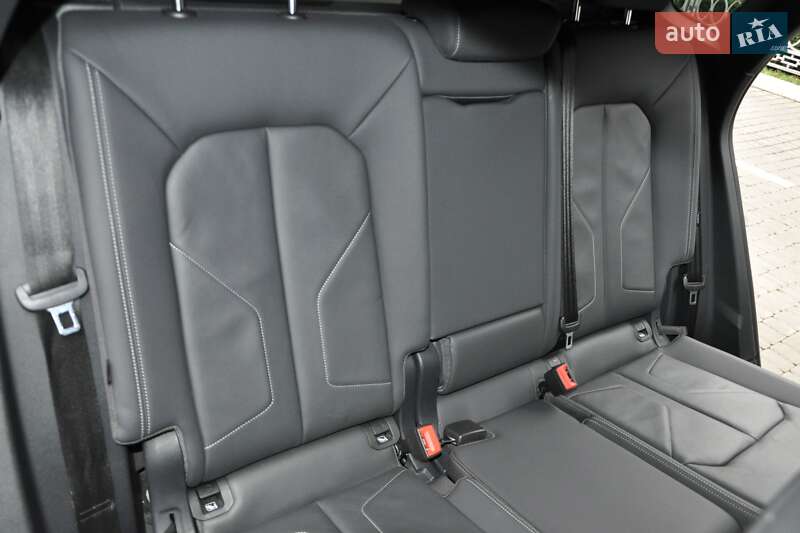 Внедорожник / Кроссовер Audi Q3 2020 в Одессе