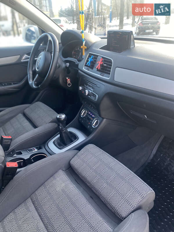 Позашляховик / Кросовер Audi Q3 2012 в Львові
