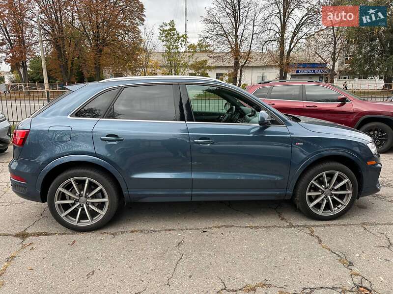Внедорожник / Кроссовер Audi Q3 2018 в Полтаве