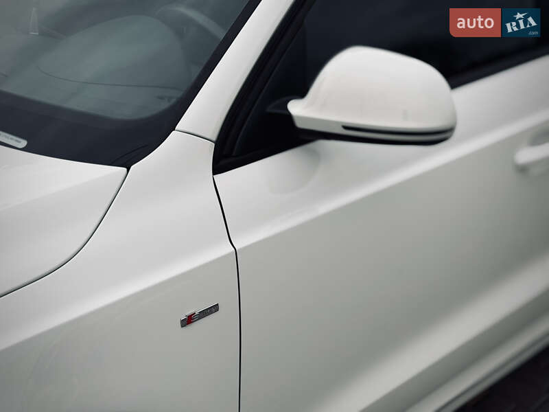 Позашляховик / Кросовер Audi Q3 2017 в Одесі