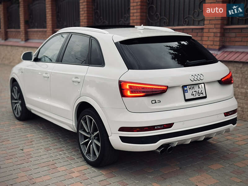 Позашляховик / Кросовер Audi Q3 2017 в Одесі