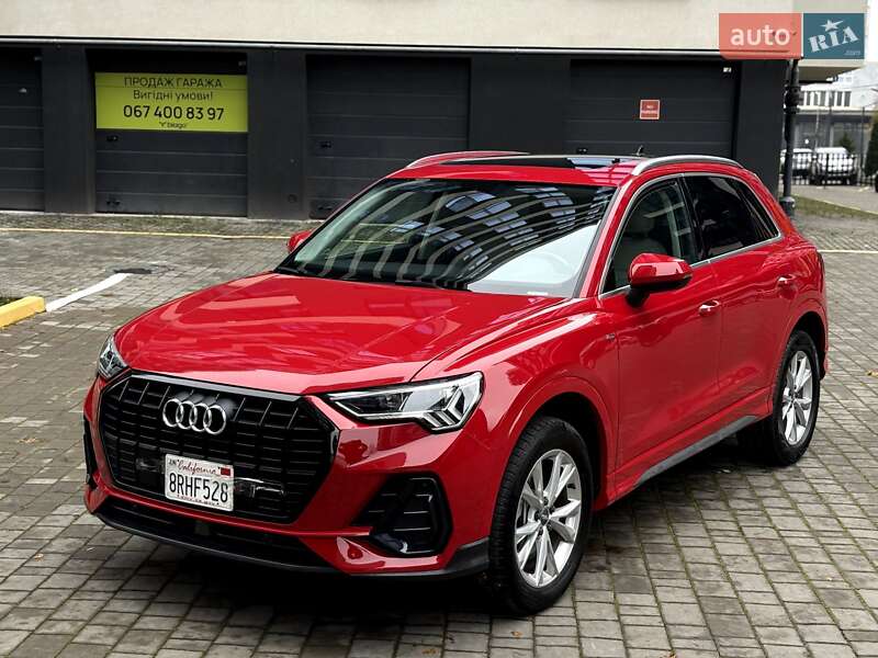 Позашляховик / Кросовер Audi Q3 2020 в Івано-Франківську