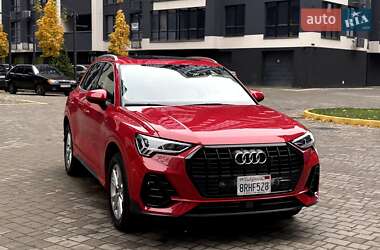 Позашляховик / Кросовер Audi Q3 2020 в Івано-Франківську
