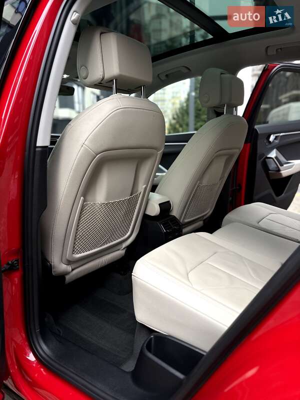 Позашляховик / Кросовер Audi Q3 2020 в Івано-Франківську