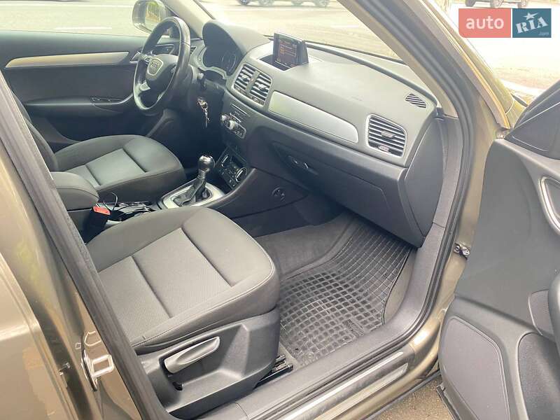 Позашляховик / Кросовер Audi Q3 2016 в Одесі