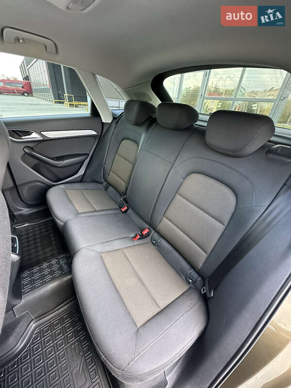 Внедорожник / Кроссовер Audi Q3 2012 в Тернополе фото 30 Внедорожник / Кроссовер Audi Q3 2012 в Тернополе