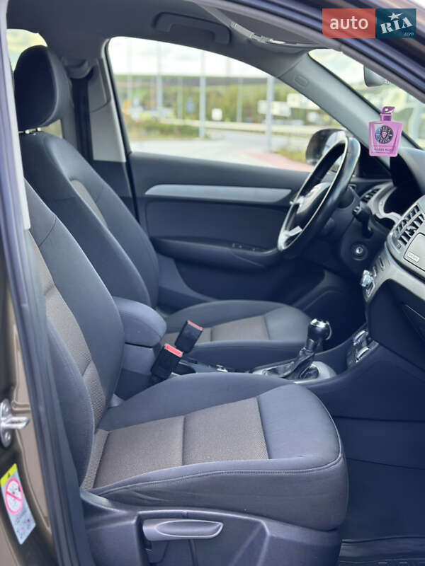 Внедорожник / Кроссовер Audi Q3 2012 в Тернополе фото 33 Внедорожник / Кроссовер Audi Q3 2012 в Тернополе