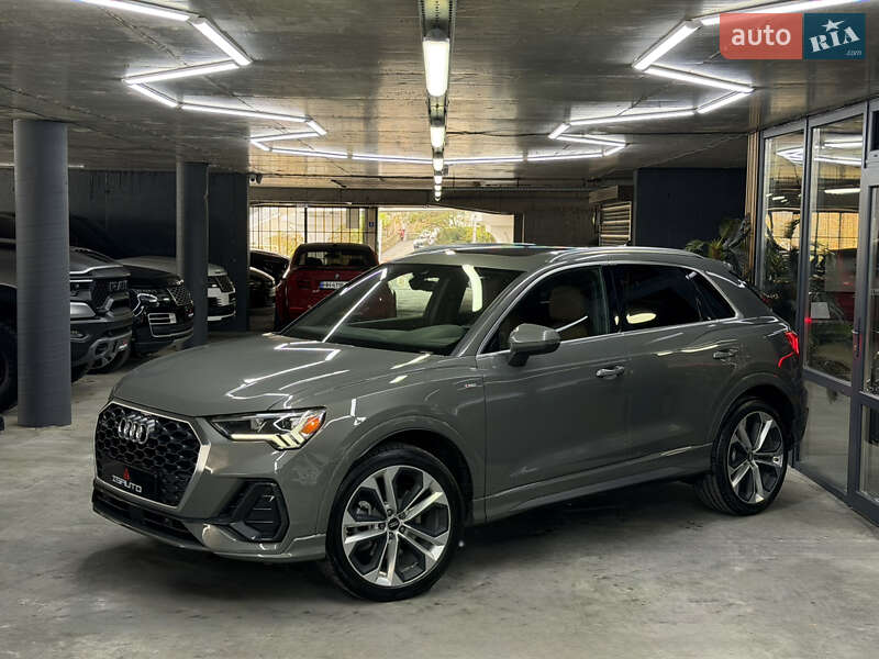 Позашляховик / Кросовер Audi Q3 2020 в Одесі