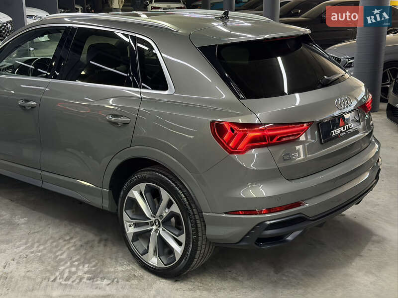 Позашляховик / Кросовер Audi Q3 2020 в Одесі