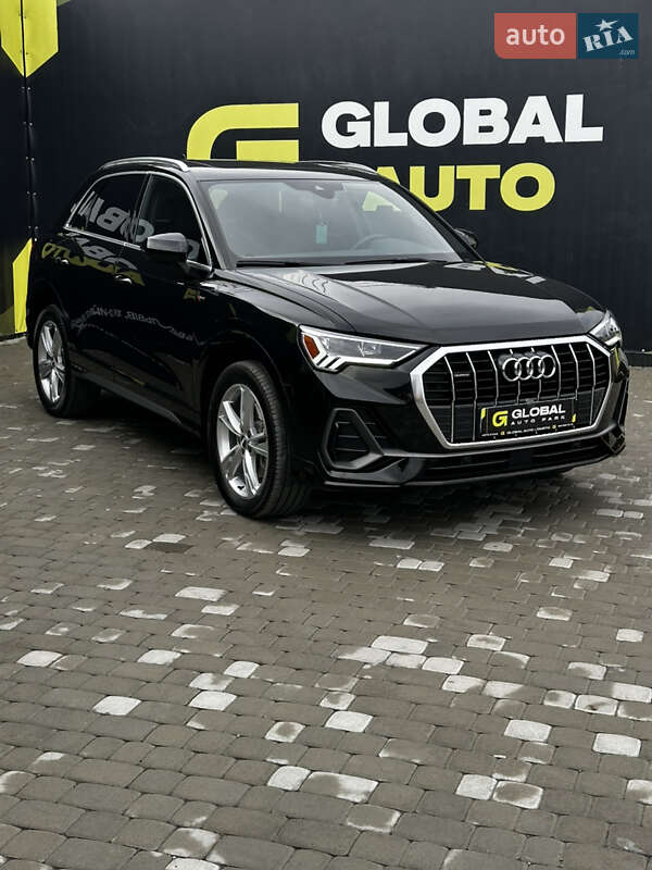 Позашляховик / Кросовер Audi Q3 2019 в Львові фото 3 Позашляховик / Кросовер Audi Q3 2019 в Львові