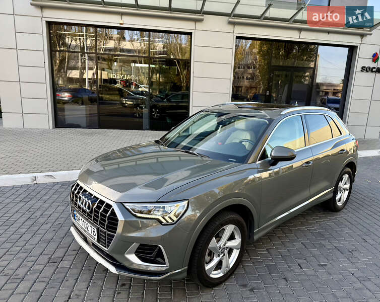 Позашляховик / Кросовер Audi Q3 2019 в Одесі фото 4 Позашляховик / Кросовер Audi Q3 2019 в Одесі