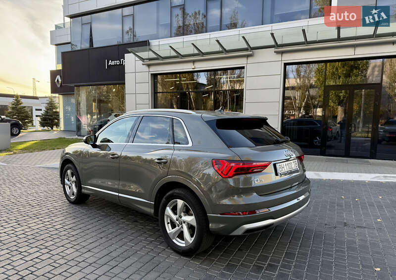 Позашляховик / Кросовер Audi Q3 2019 в Одесі фото 13 Позашляховик / Кросовер Audi Q3 2019 в Одесі