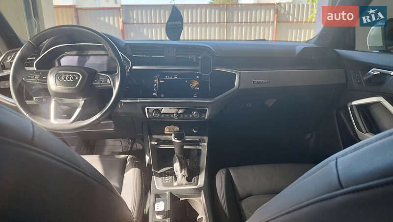 Внедорожник / Кроссовер Audi Q3 2021 в Одессе фото 17 Внедорожник / Кроссовер Audi Q3 2021 в Одессе