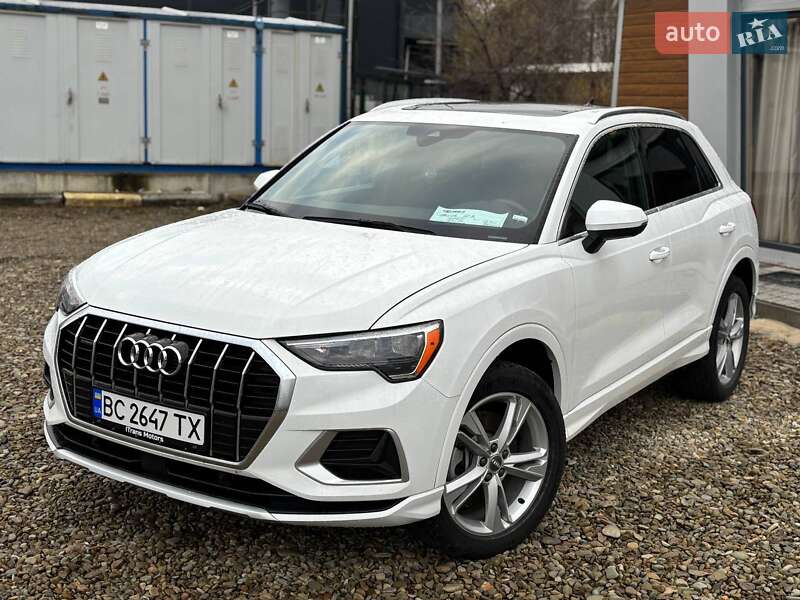 Внедорожник / Кроссовер Audi Q3 2020 в Стрые