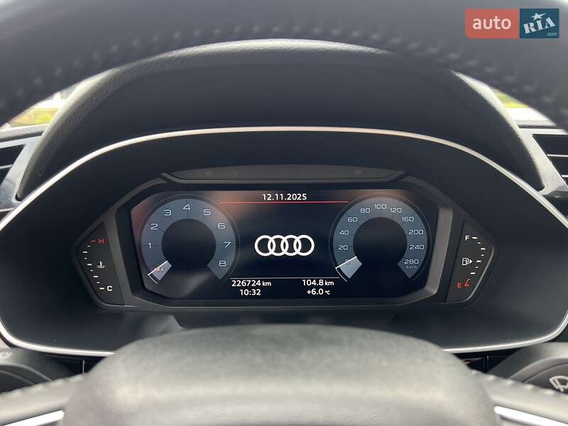 Внедорожник / Кроссовер Audi Q3 2020 в Ровно