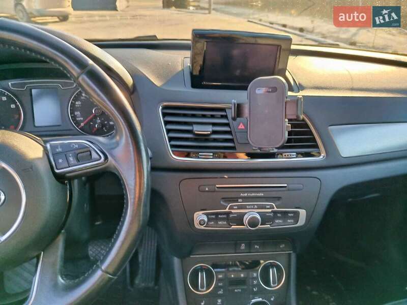 Позашляховик / Кросовер Audi Q3 2015 в Хотині фото 13 Позашляховик / Кросовер Audi Q3 2015 в Хотині