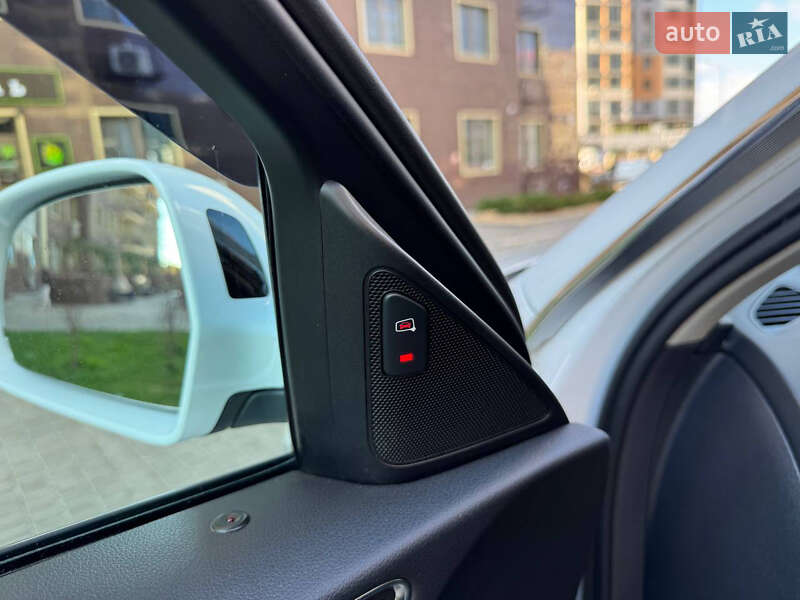 Позашляховик / Кросовер Audi Q3 2015 в Одесі