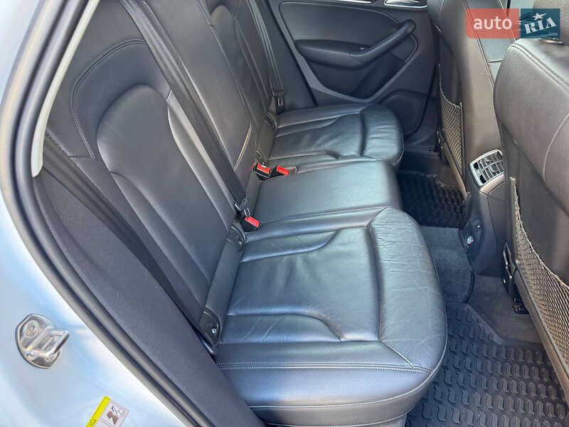 Позашляховик / Кросовер Audi Q3 2015 в Одесі