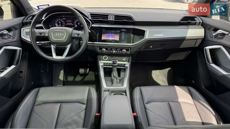 Позашляховик / Кросовер Audi Q3 2021 в Києві фото 16 Позашляховик / Кросовер Audi Q3 2021 в Києві